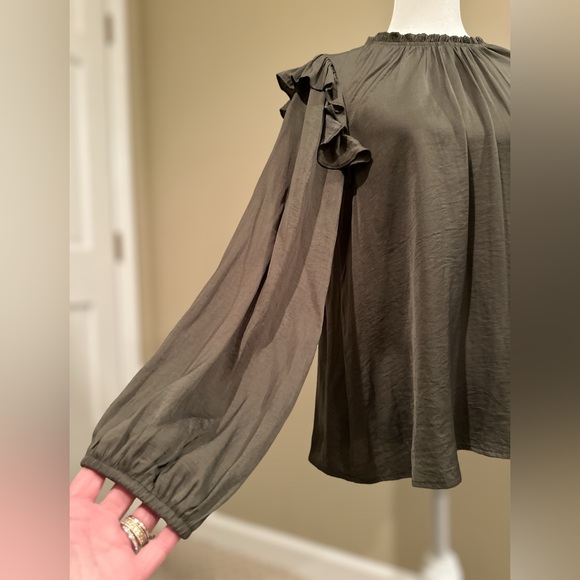 Boutique brand silky shirt, size M - Picture 2 of 6